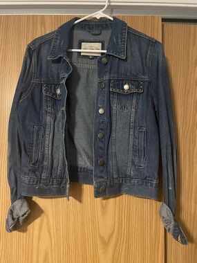 Women’s Studded Western Jean Jacket